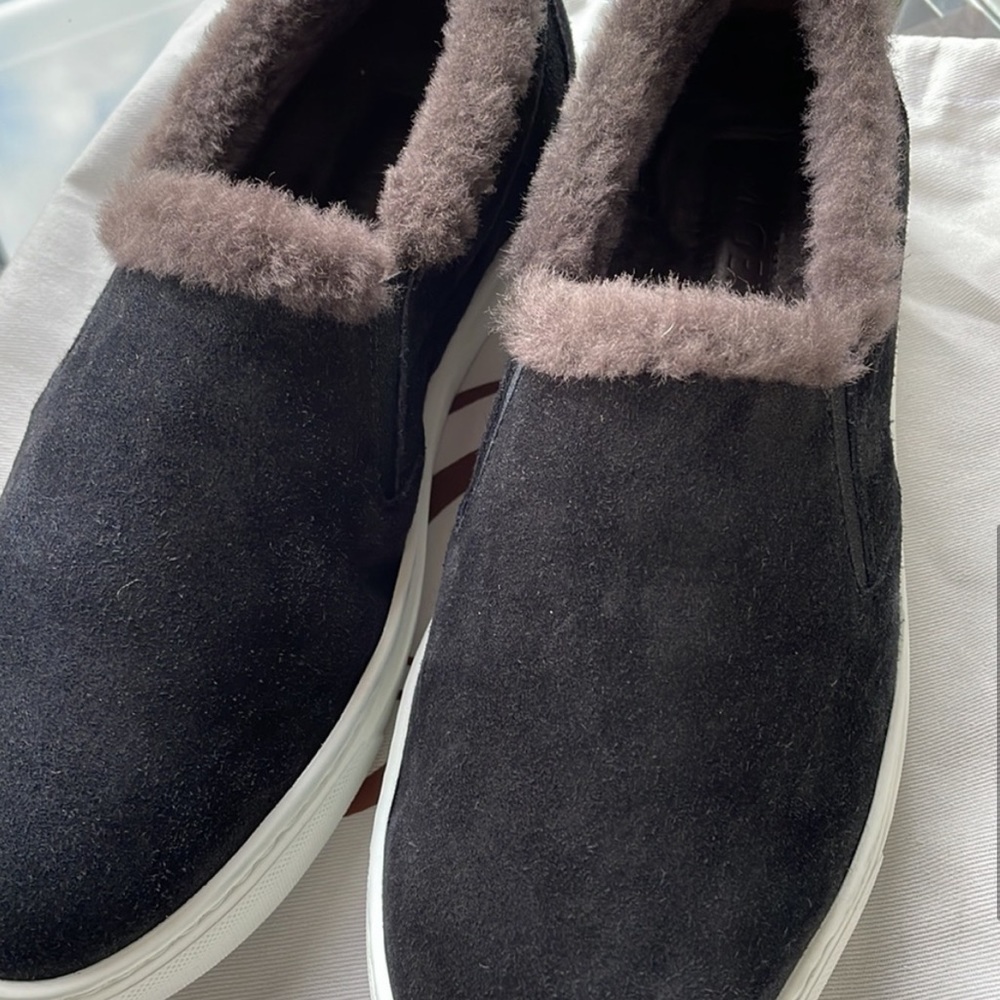 M Gemi slipons